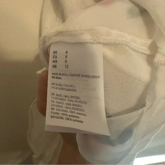 American Eagle White Romper with Floral Embroidery Size 8 - Picture 6 of 14